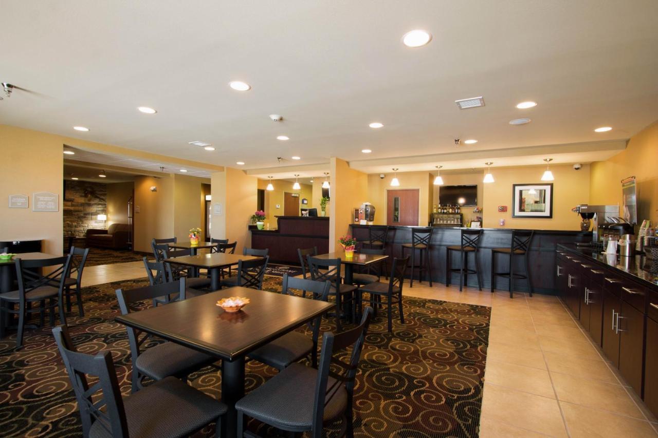 Cobblestone Inn & Suites - Eads Exterior photo